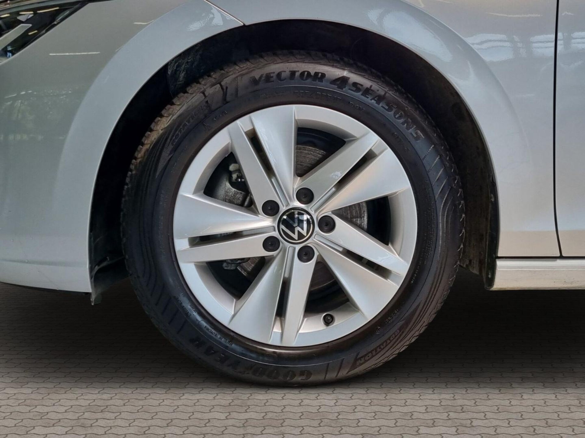 Volkswagen Golf Variant Life