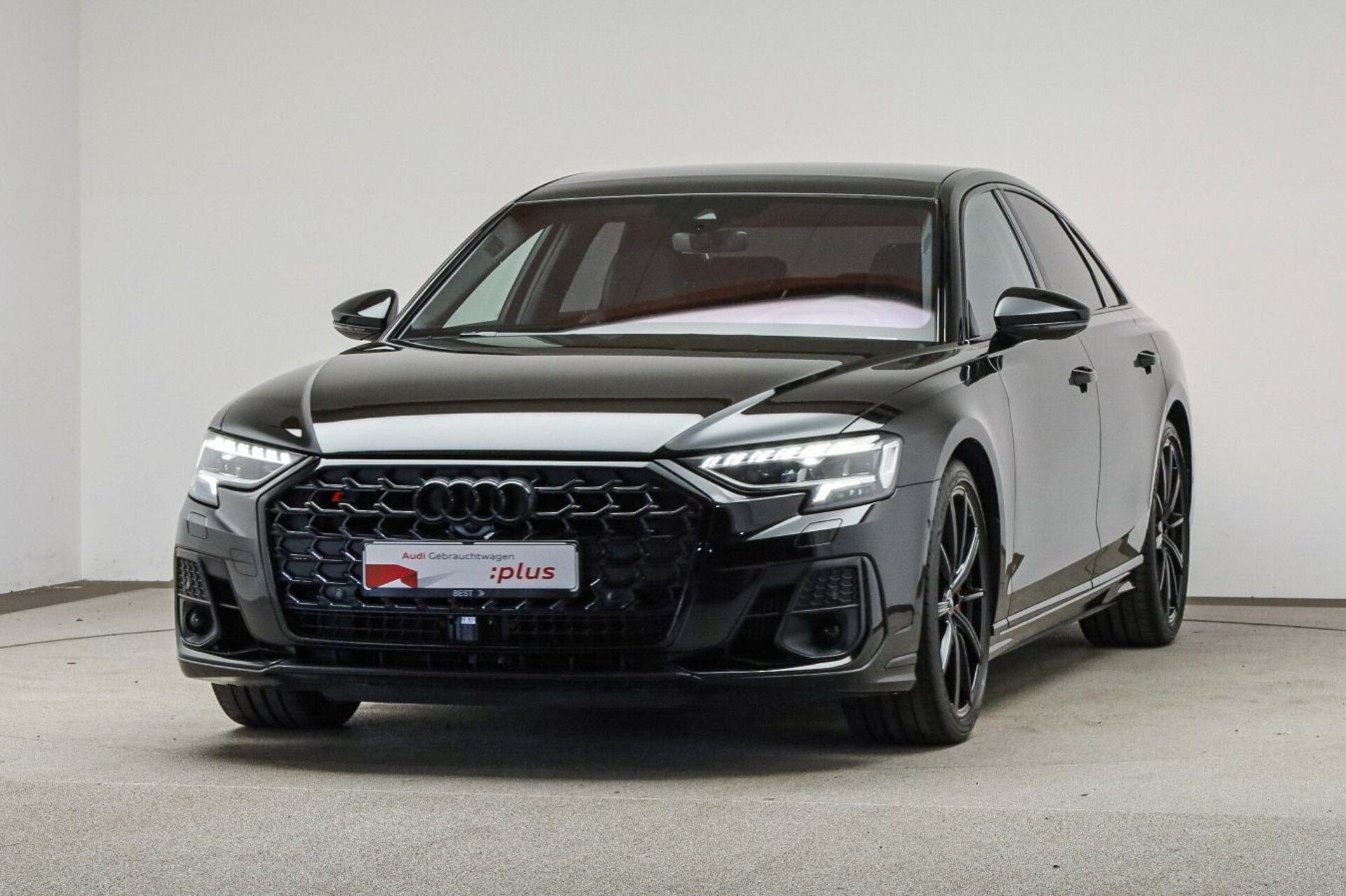 Audi S8