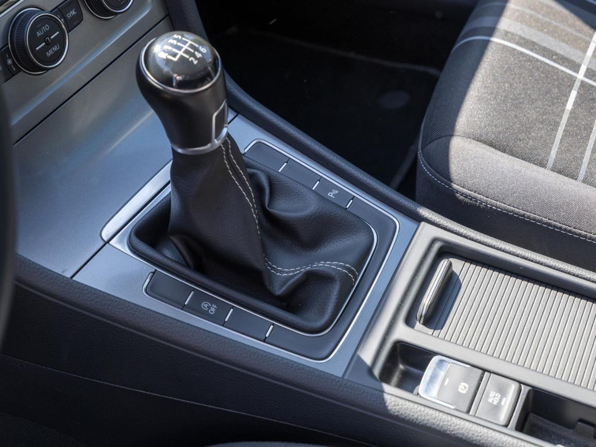 Volkswagen Golf LOUNGE