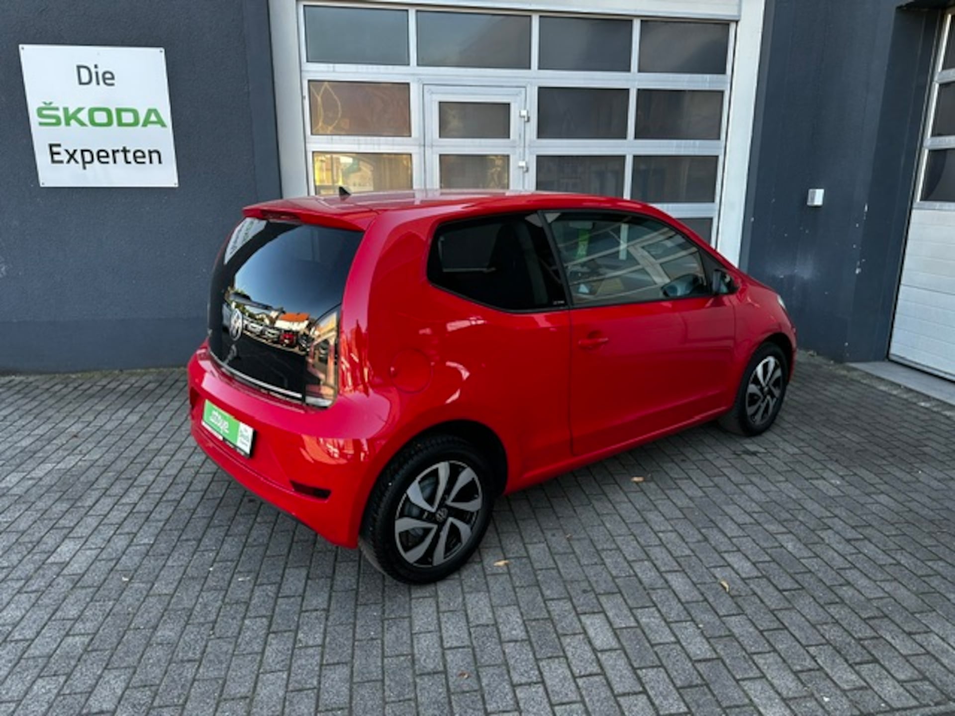 Volkswagen up! ACTIVE
