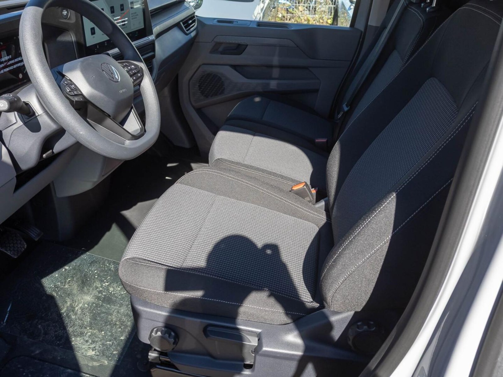 Volkswagen Transporter Kasten langer Radstand – Bild 11