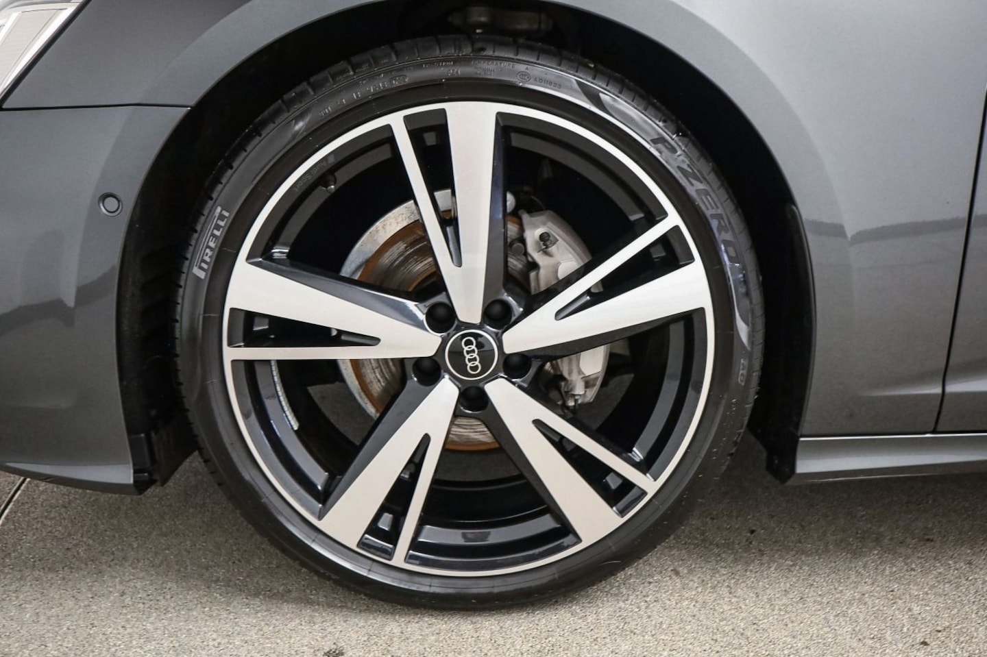 Bild über Audi A6 Avant sport 40 TDI quattro S tronic - für weitere Informationen kontaktieren Sie den Audi Partner