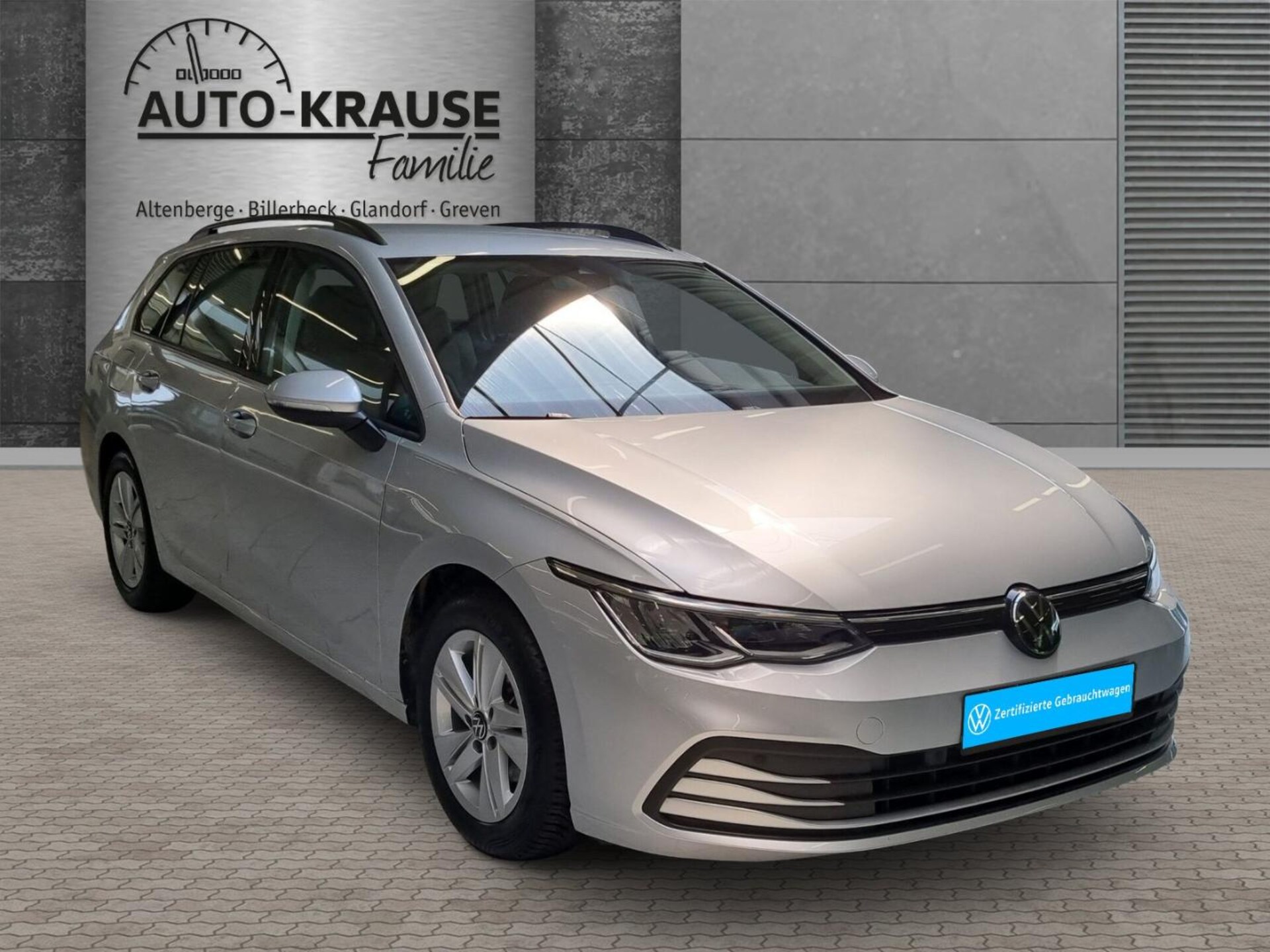 Volkswagen Golf Variant Life