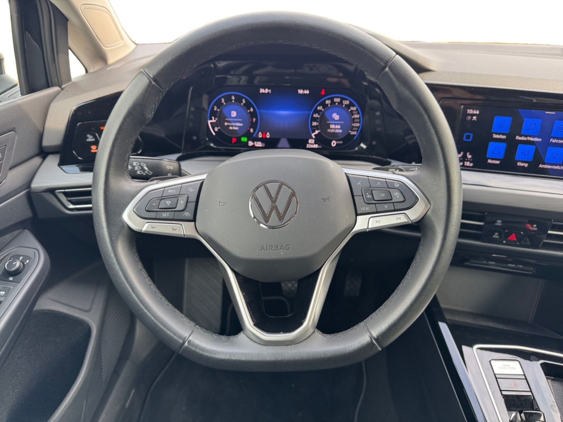 Volkswagen Golf Style