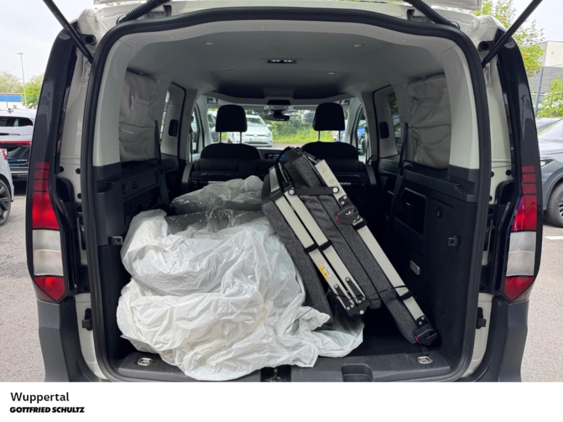 Volkswagen Caddy California