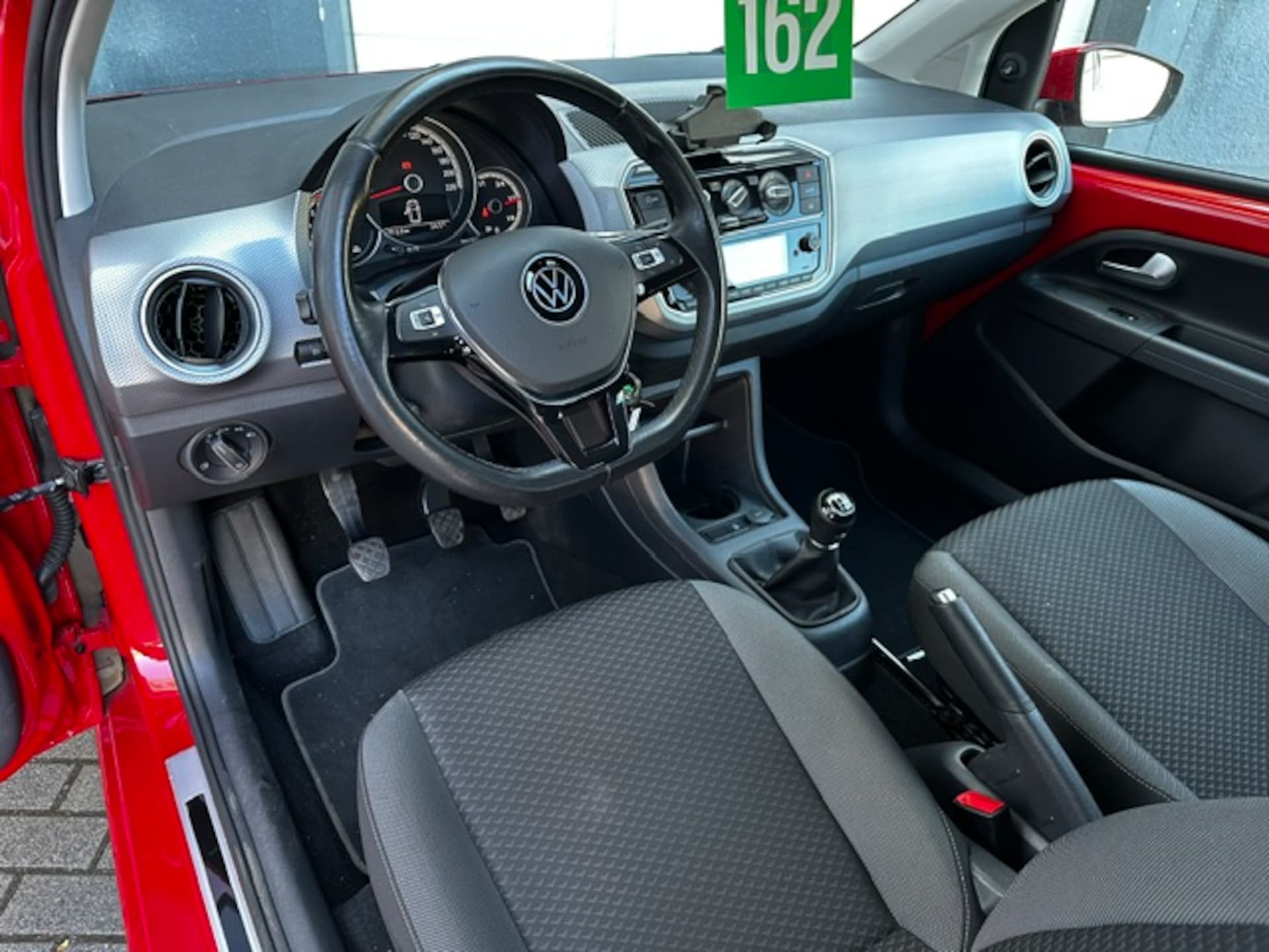 Volkswagen up! ACTIVE
