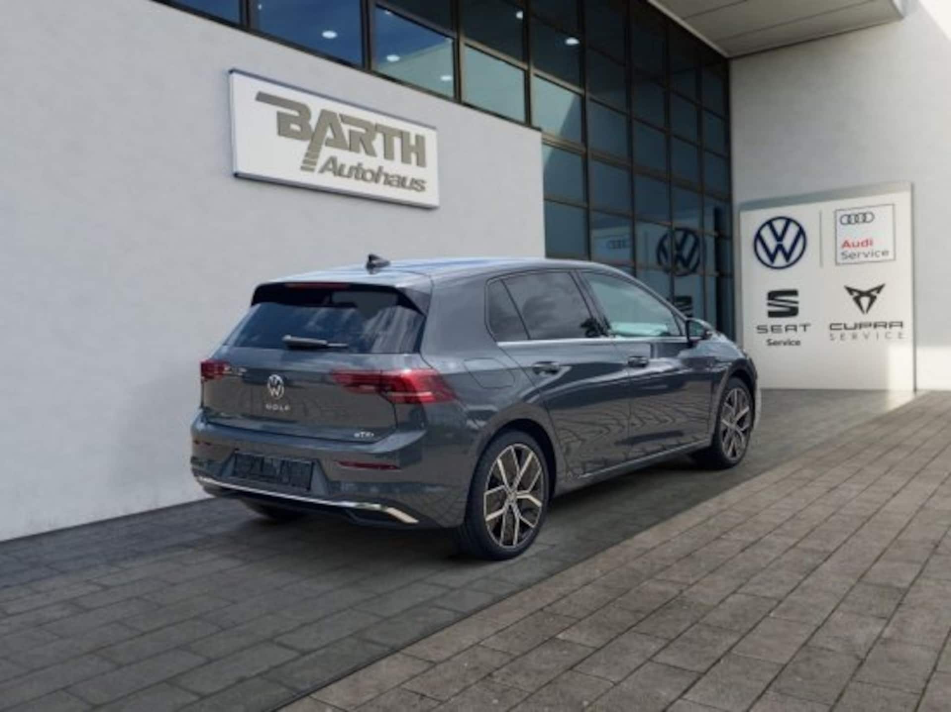 Volkswagen Golf Style