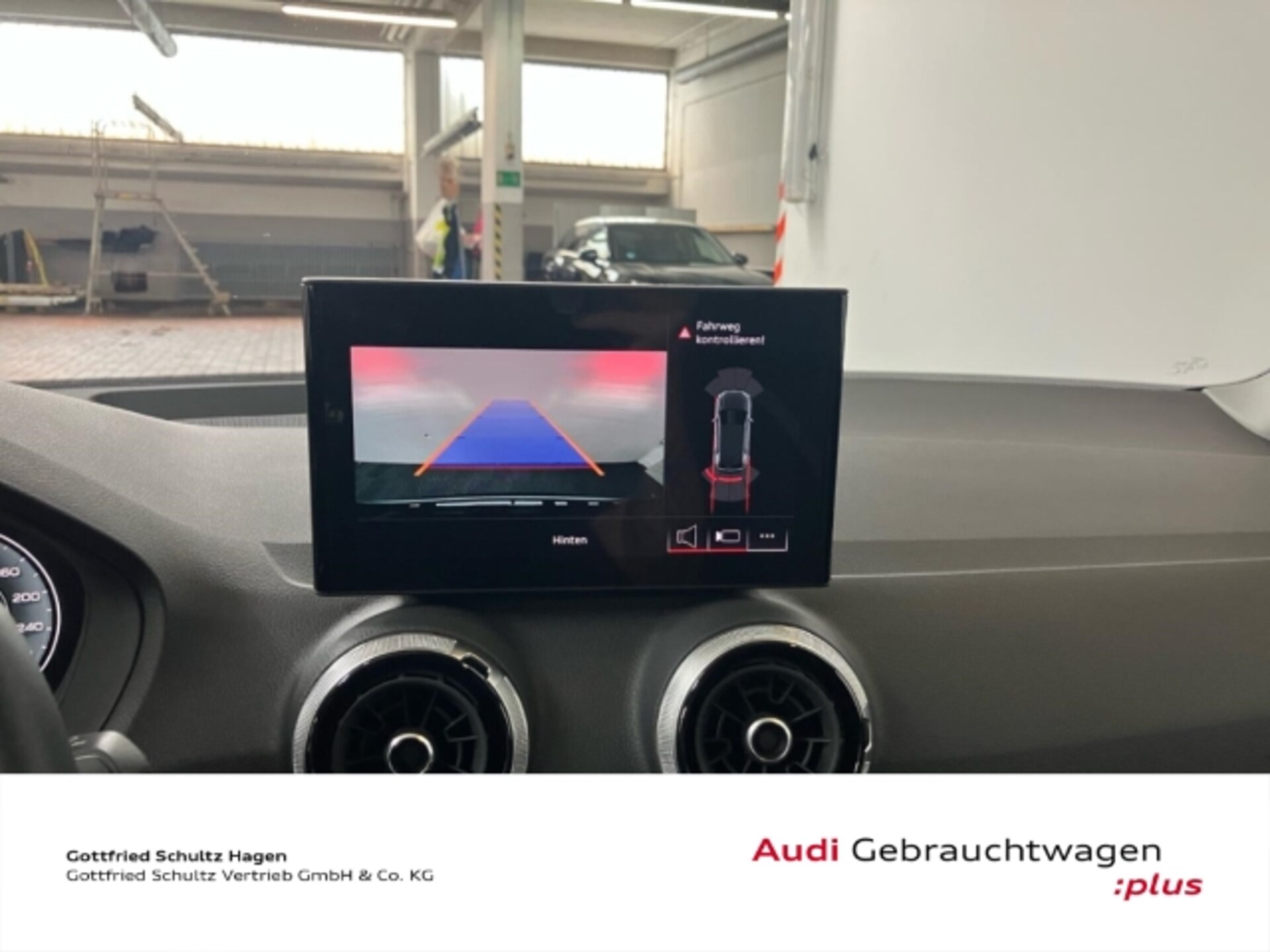 Audi Q2 S line