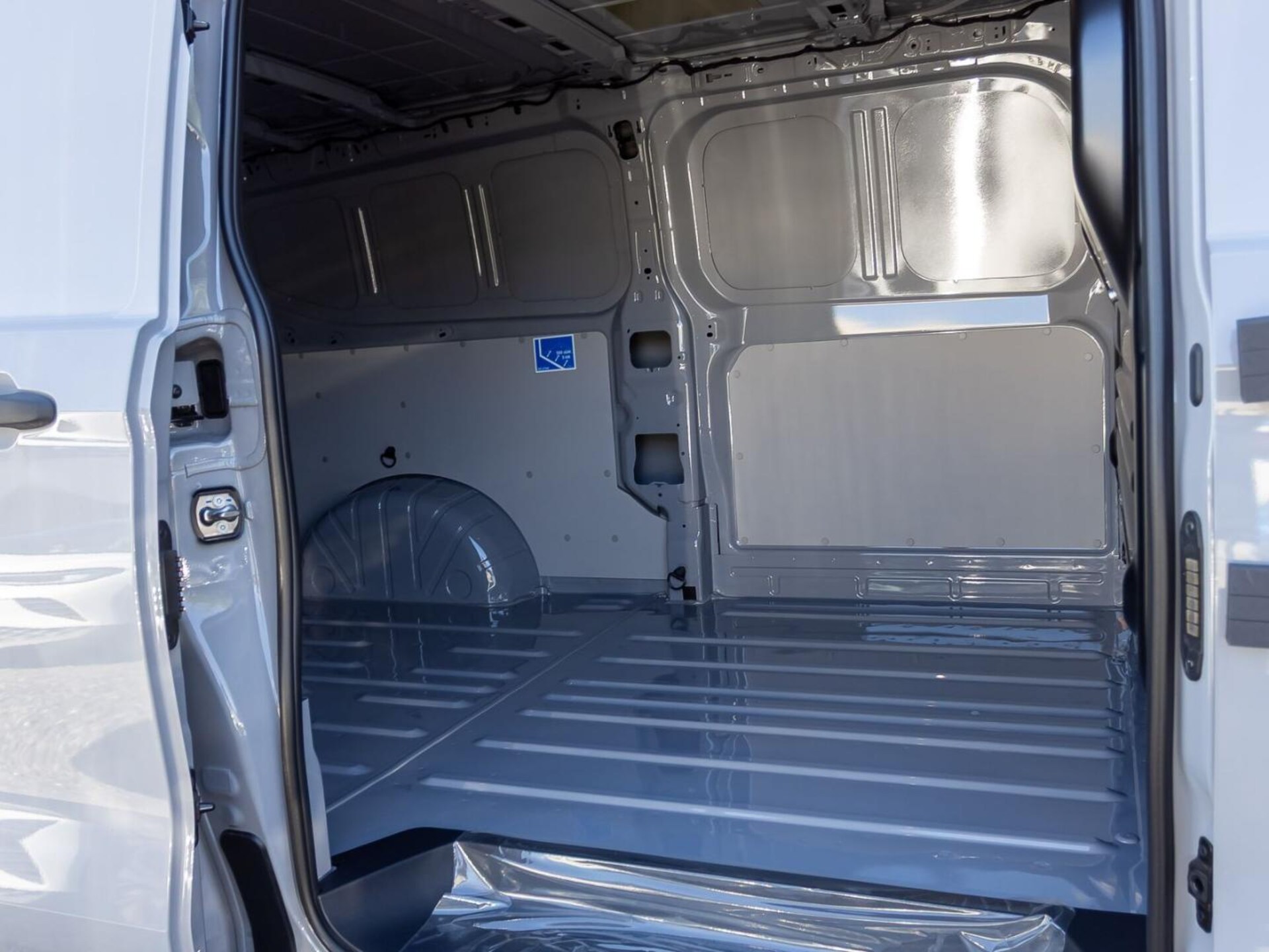 Volkswagen Transporter Kasten langer Radstand