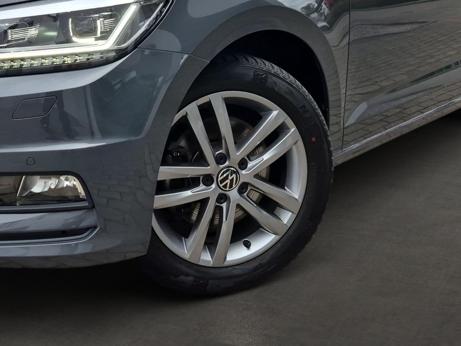 Volkswagen Touran – Bild 7