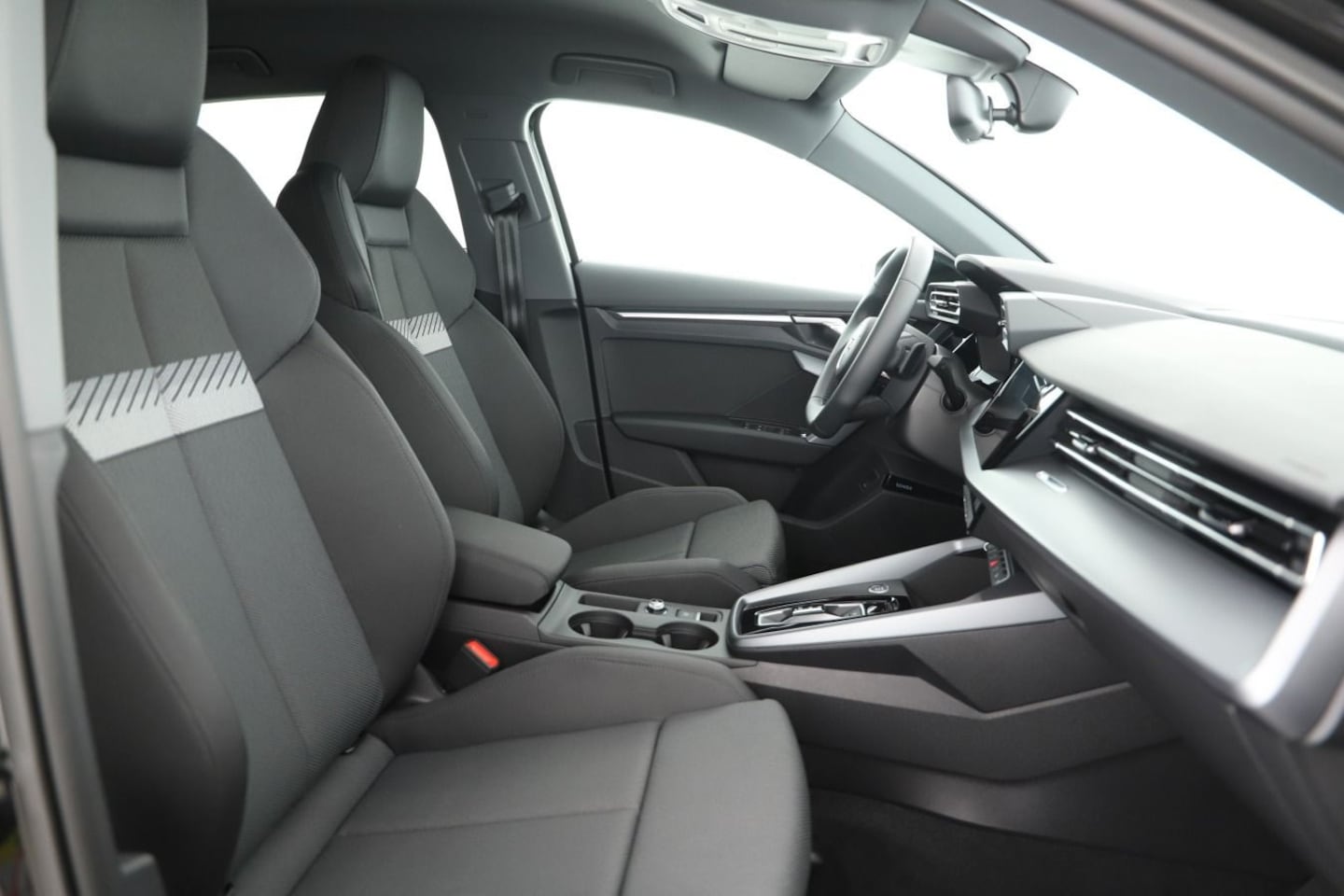 Bild über Audi A3 Sportback 35 TDI S tronic - für weitere Informationen kontaktieren Sie den Audi Partner