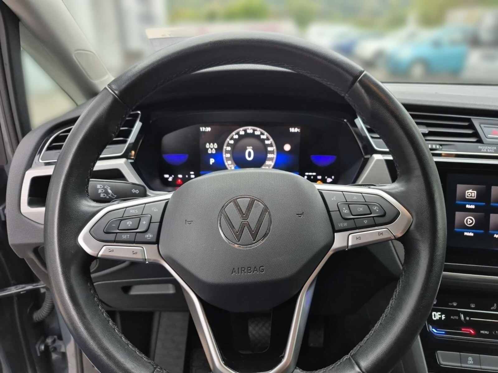Volkswagen Touran – Bild 9