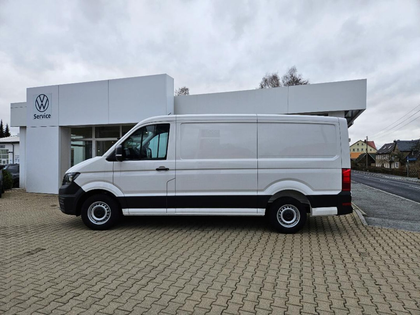 Volkswagen Crafter Kasten mittlerer Radstand – Bild 2