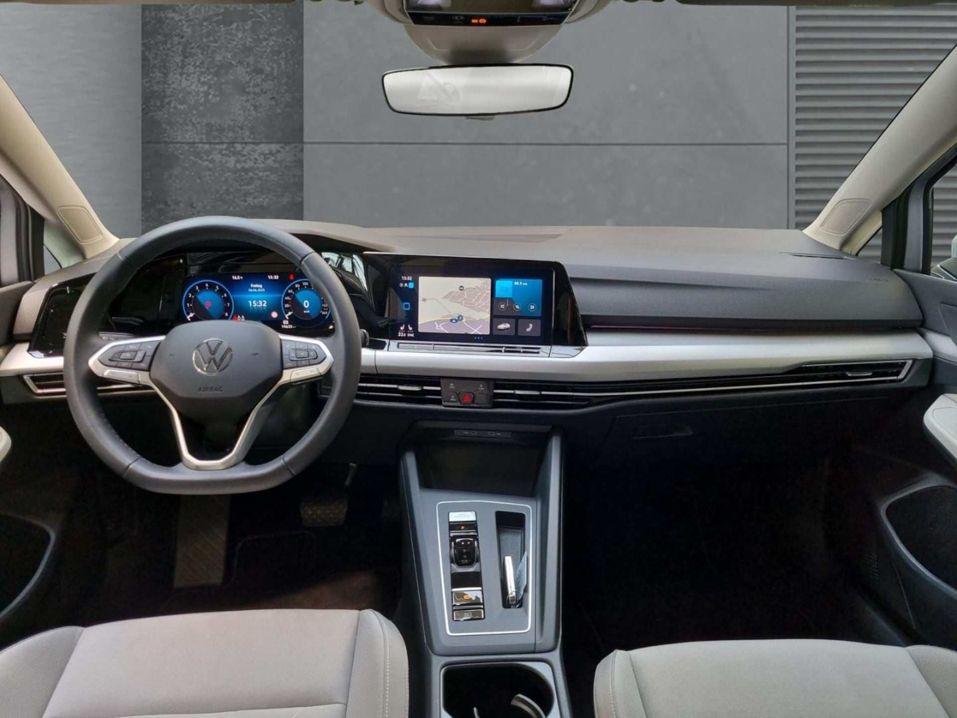 Volkswagen Golf Variant Life