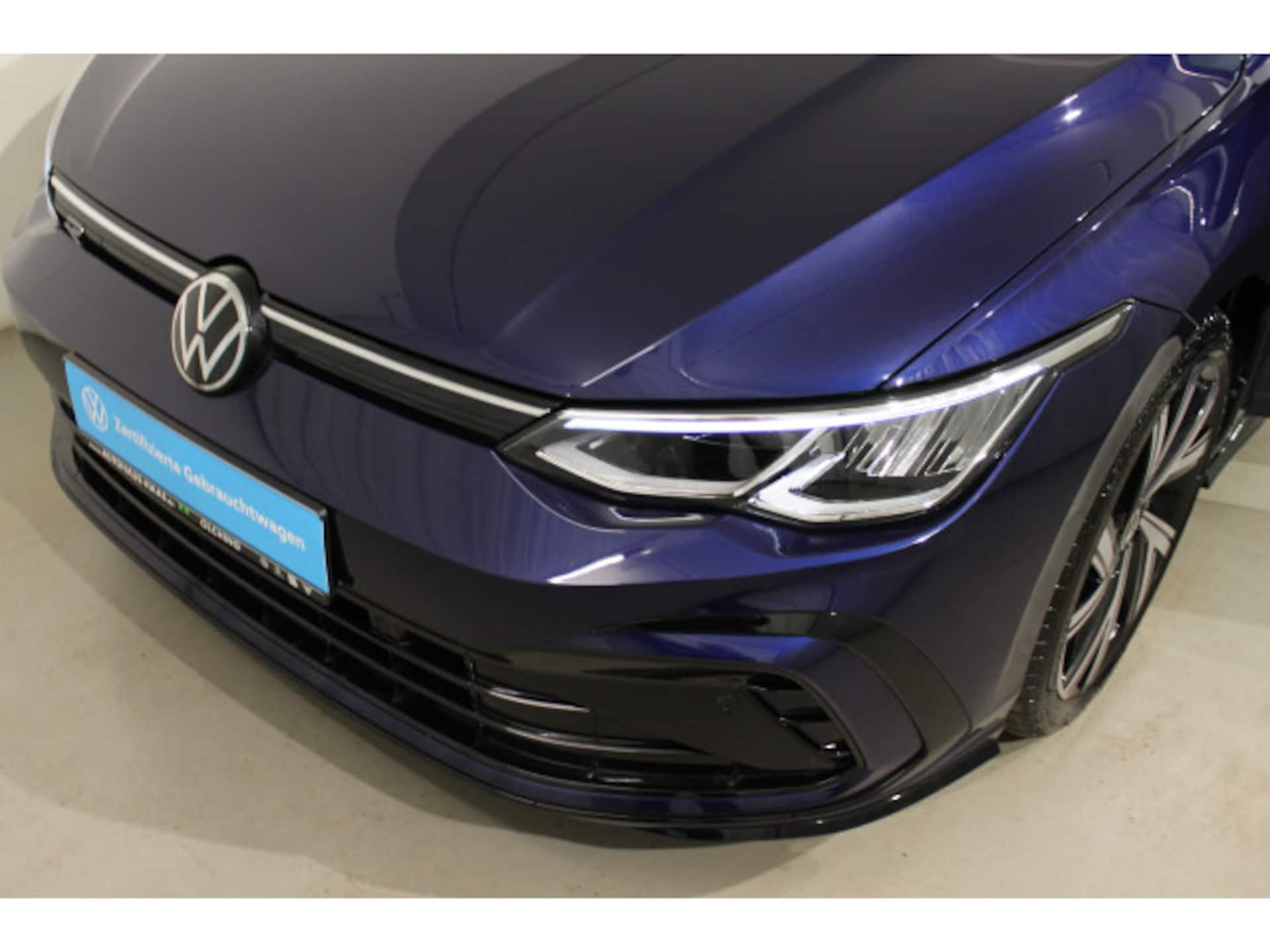 Volkswagen Golf R-Line