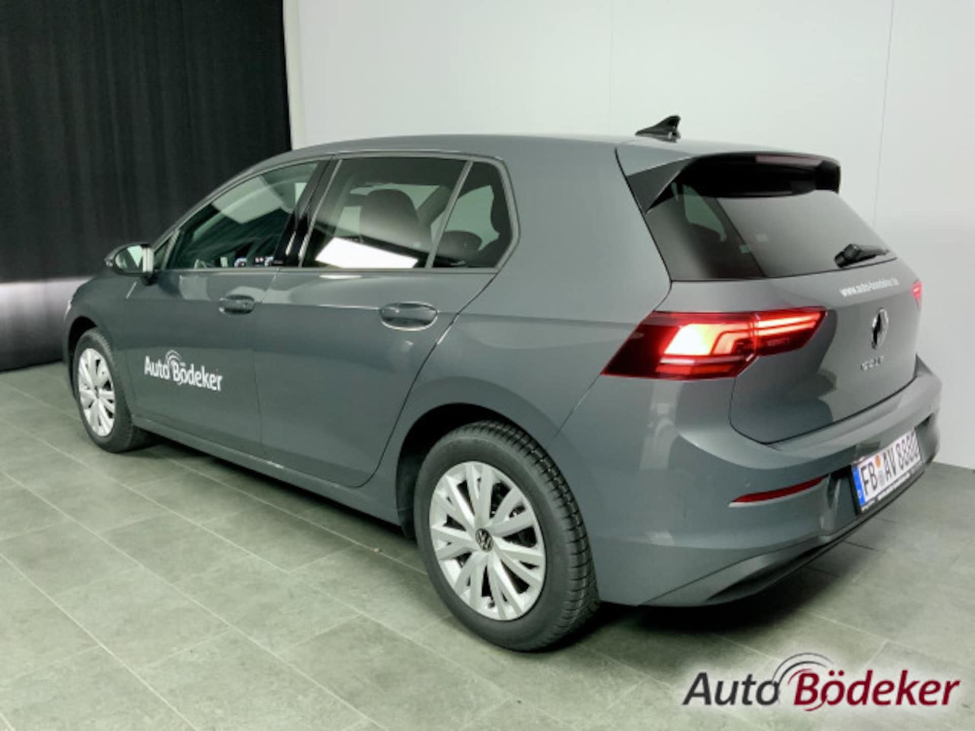 Volkswagen Golf Life