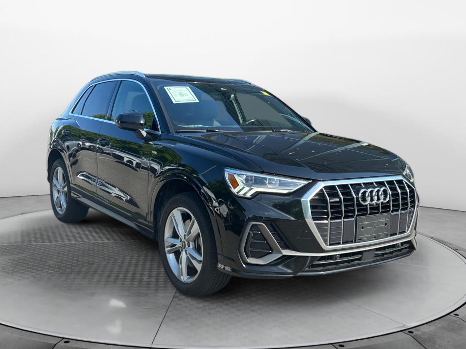 2022 Audi Q3 45 TFSI S Line Premium Plus quattro's photo
