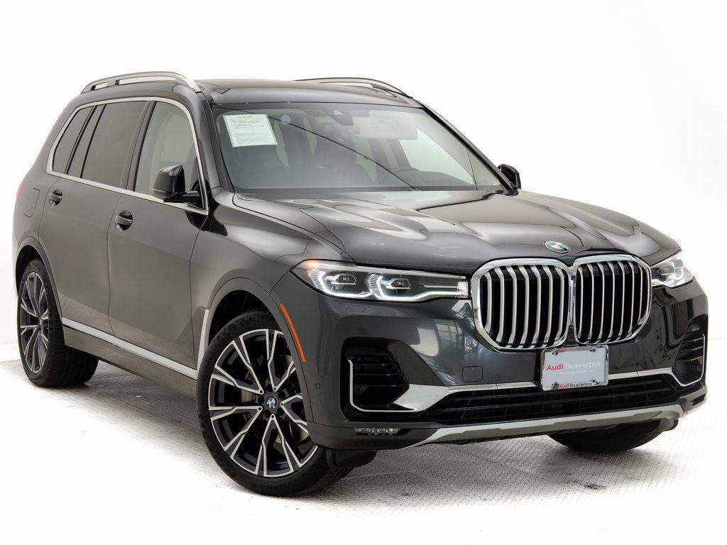 2022 BMW X7 xDrive40i's photo