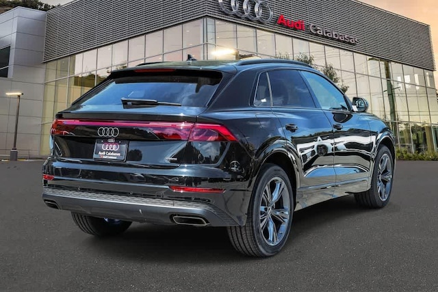 2026 Audi Q8