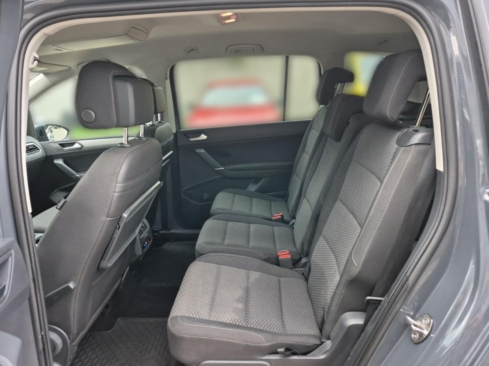 Volkswagen Touran – Bild 12