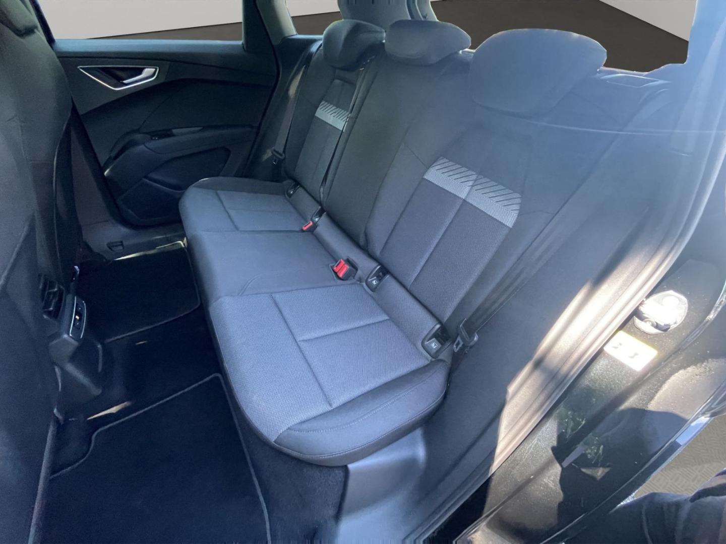 Image about Audi Q4 e-tron 40 e-tron
