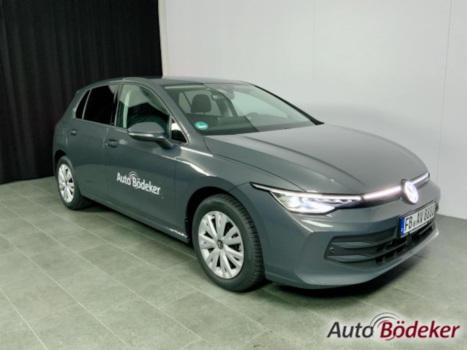 Volkswagen Golf Life