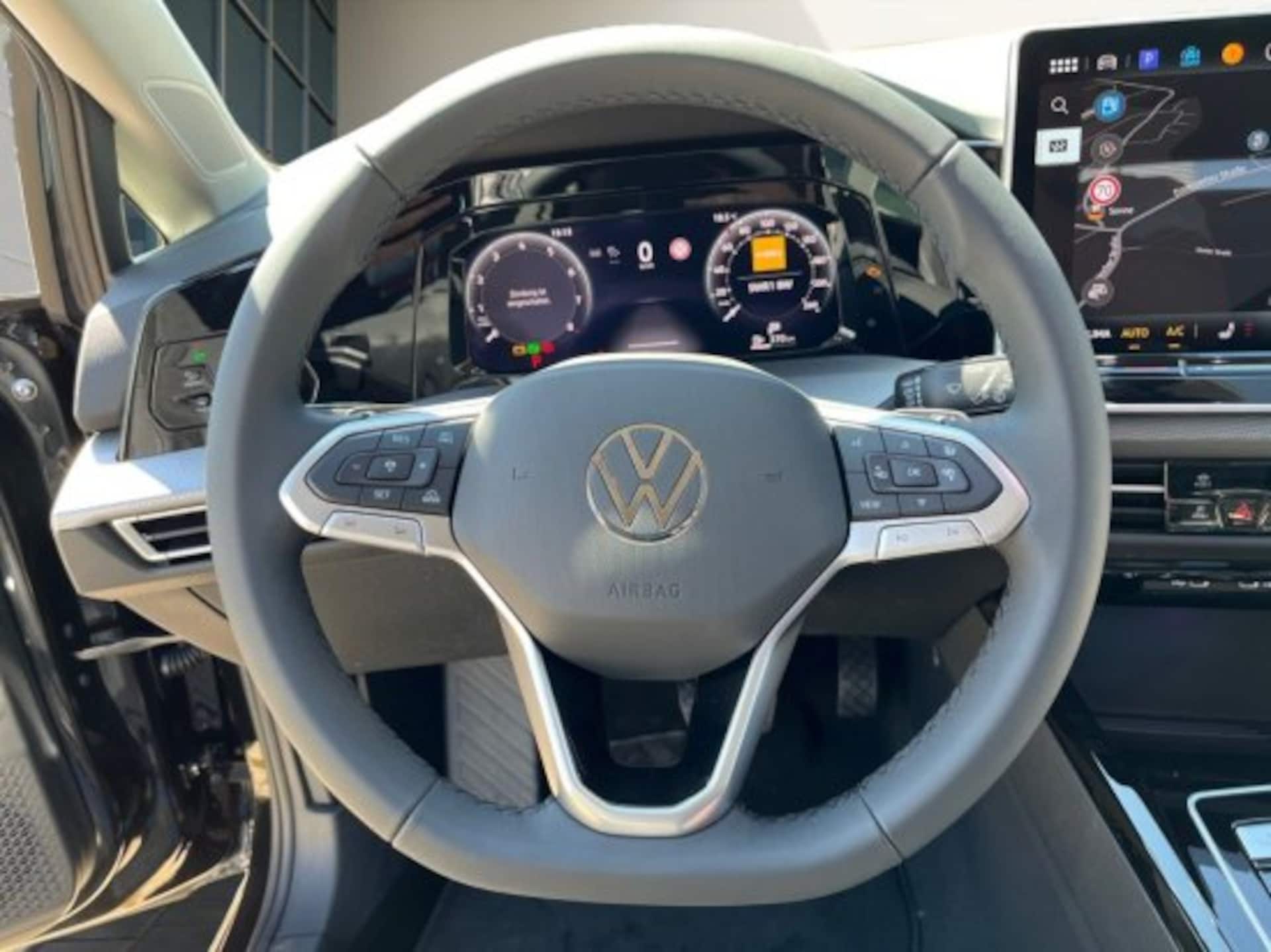 Volkswagen Golf Style