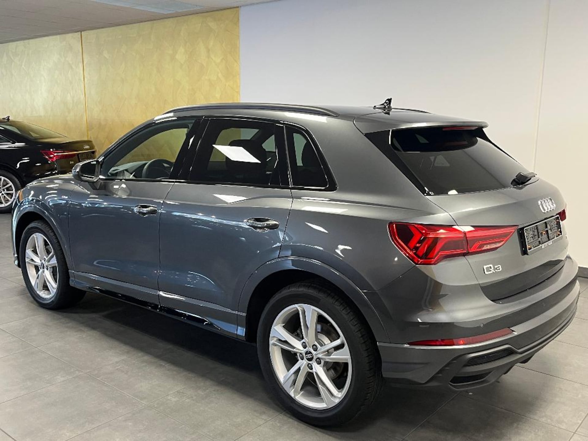 Audi Q3 SUV S line