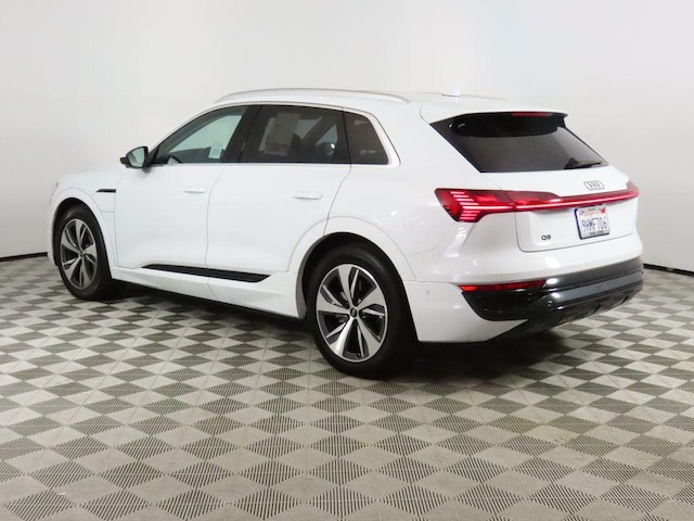 2024 Audi Q8 e-tron