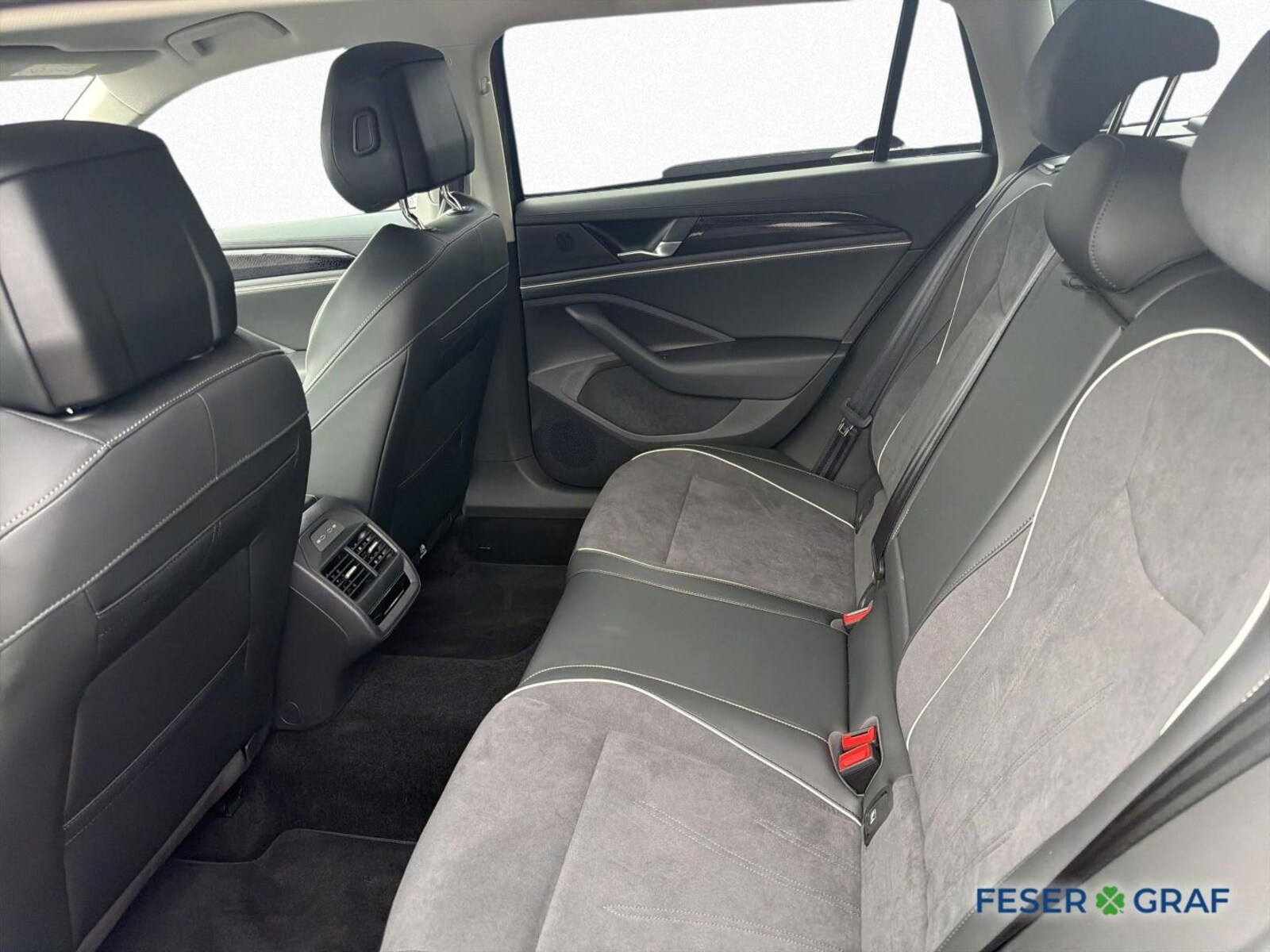 Volkswagen Passat – Bild 12