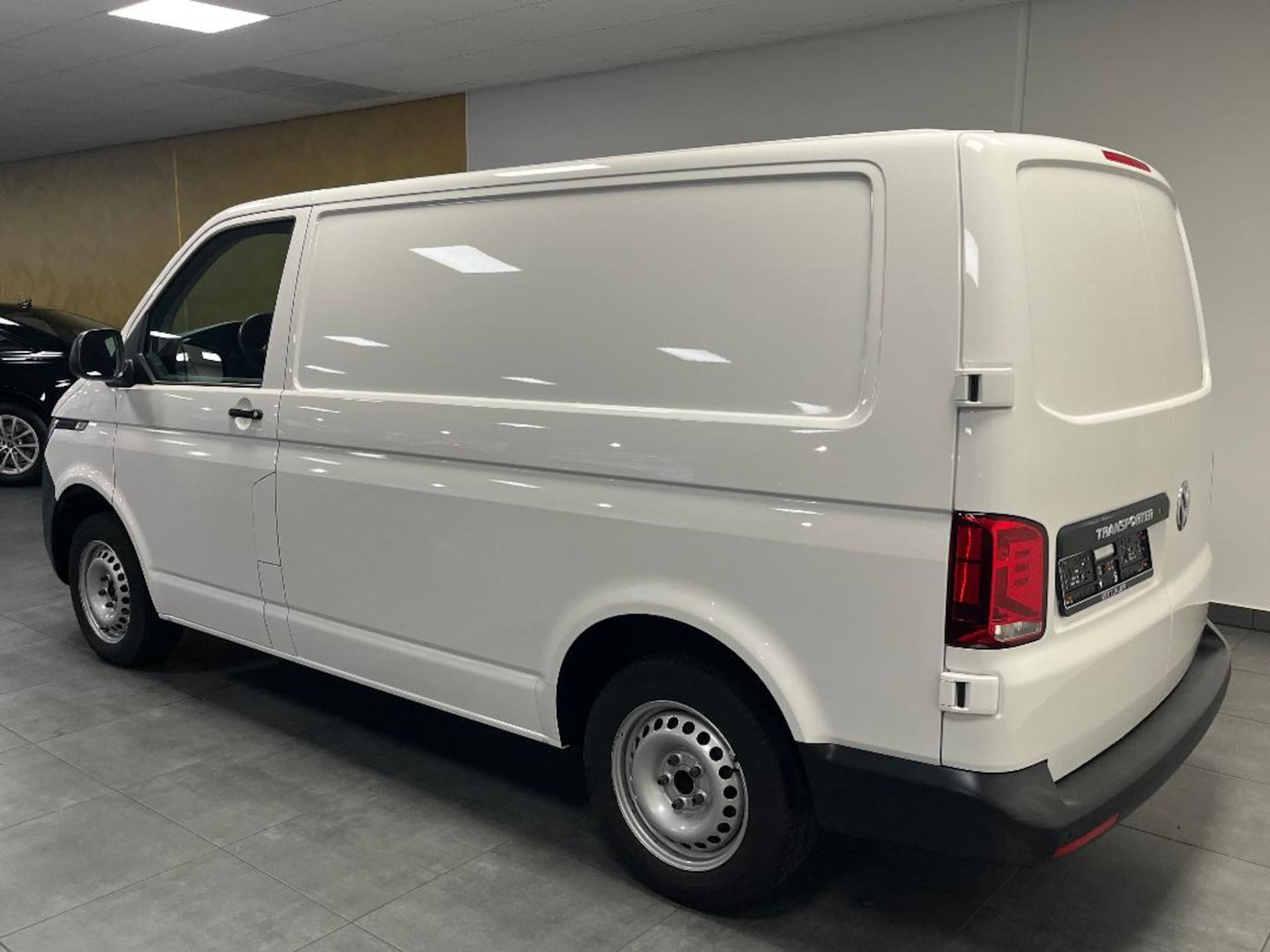 Volkswagen T6.1 Transporter Kasten kurzer Radstand