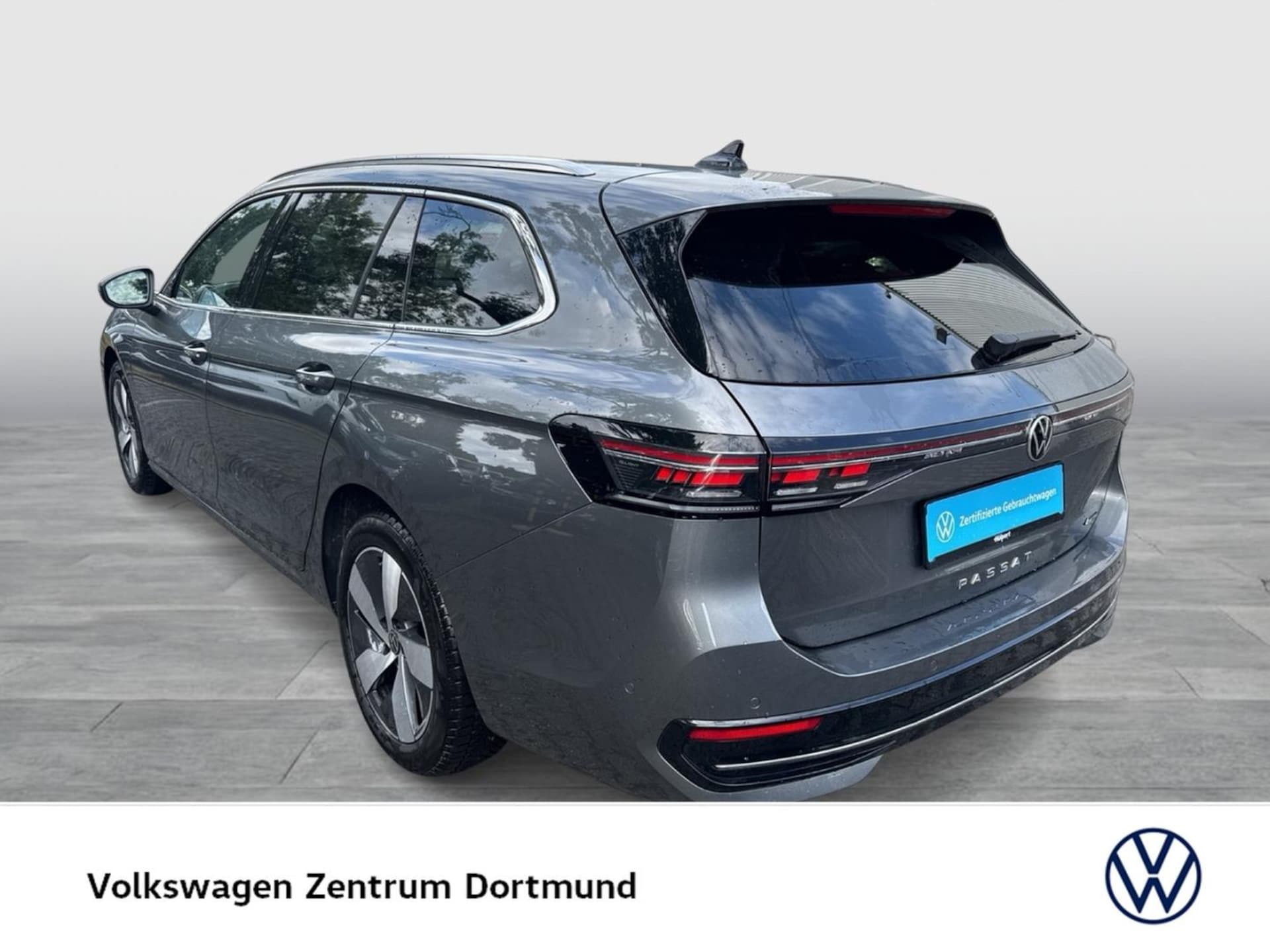 Volkswagen Passat Elegance