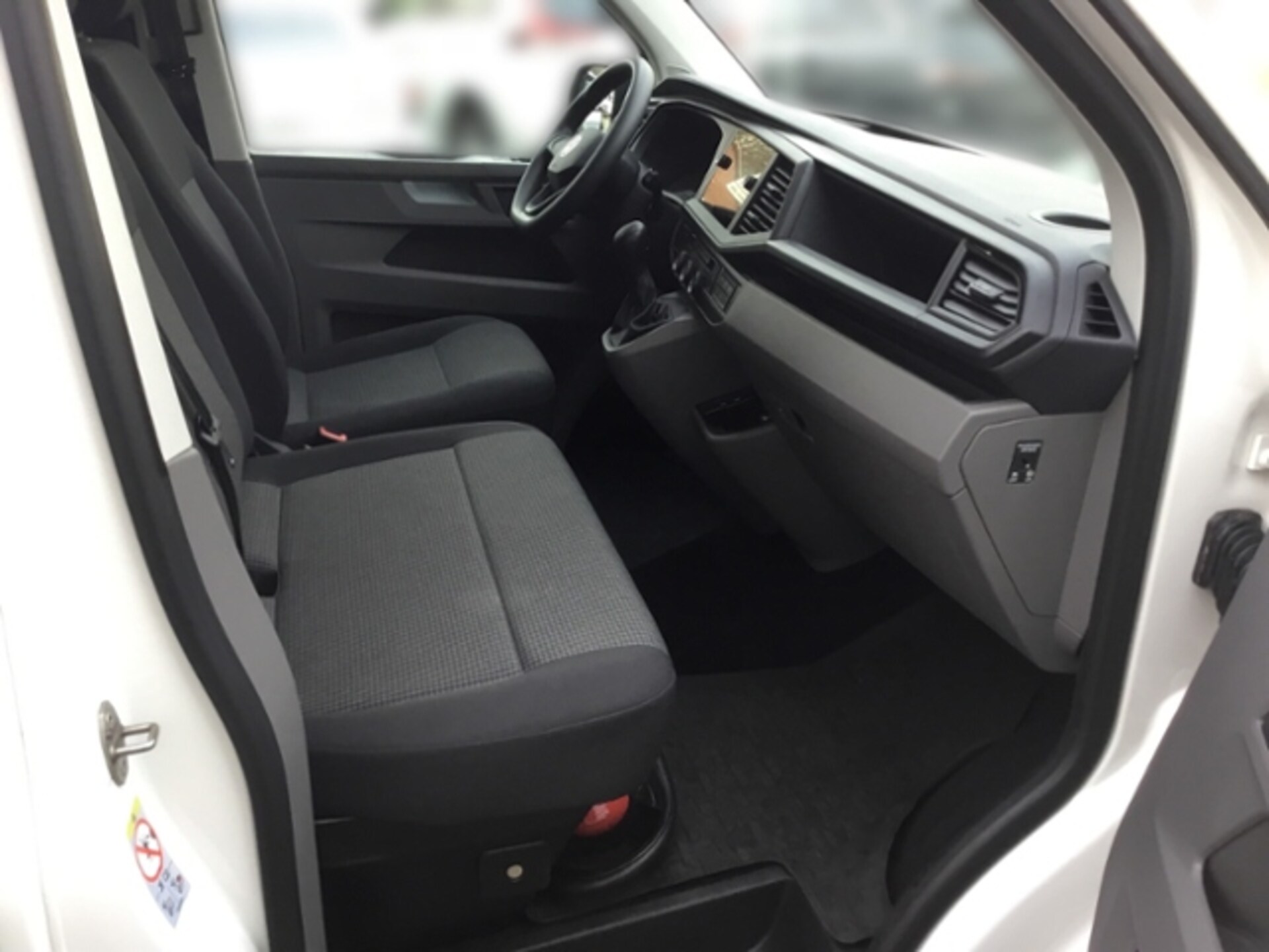 Volkswagen T6.1 Transporter Kasten kurzer Radstand