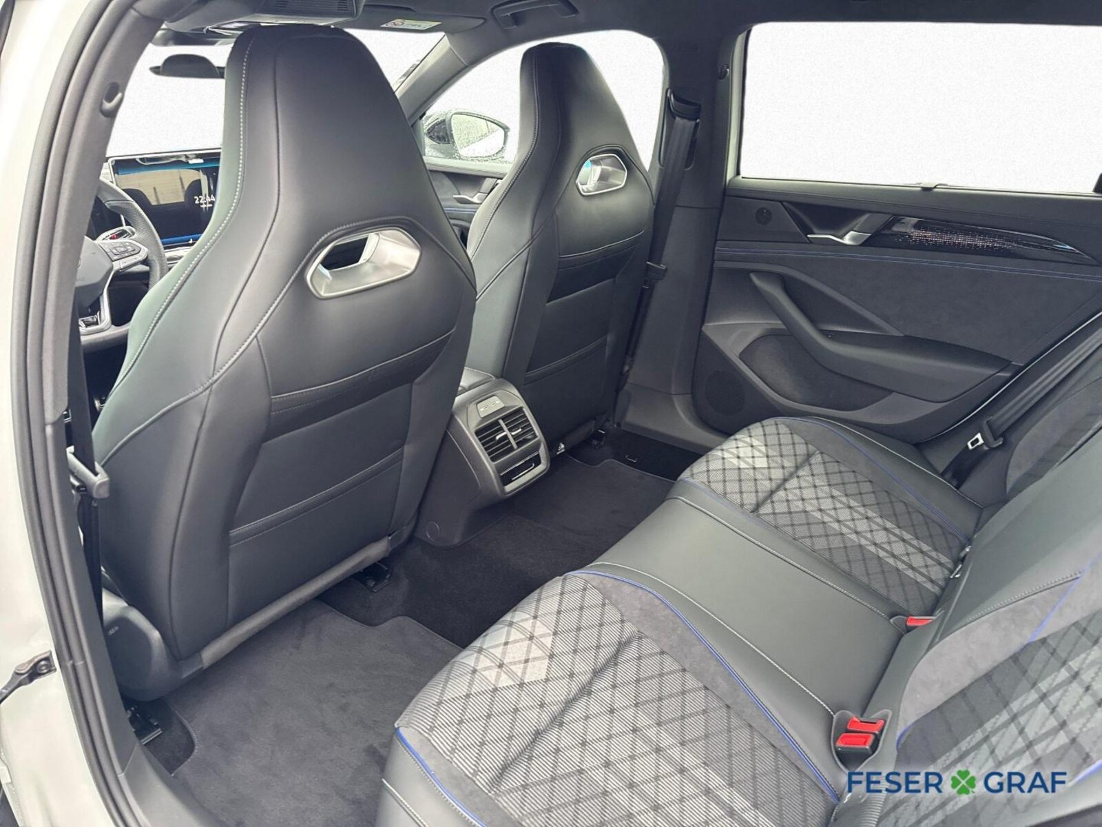 Volkswagen Passat – Bild 11