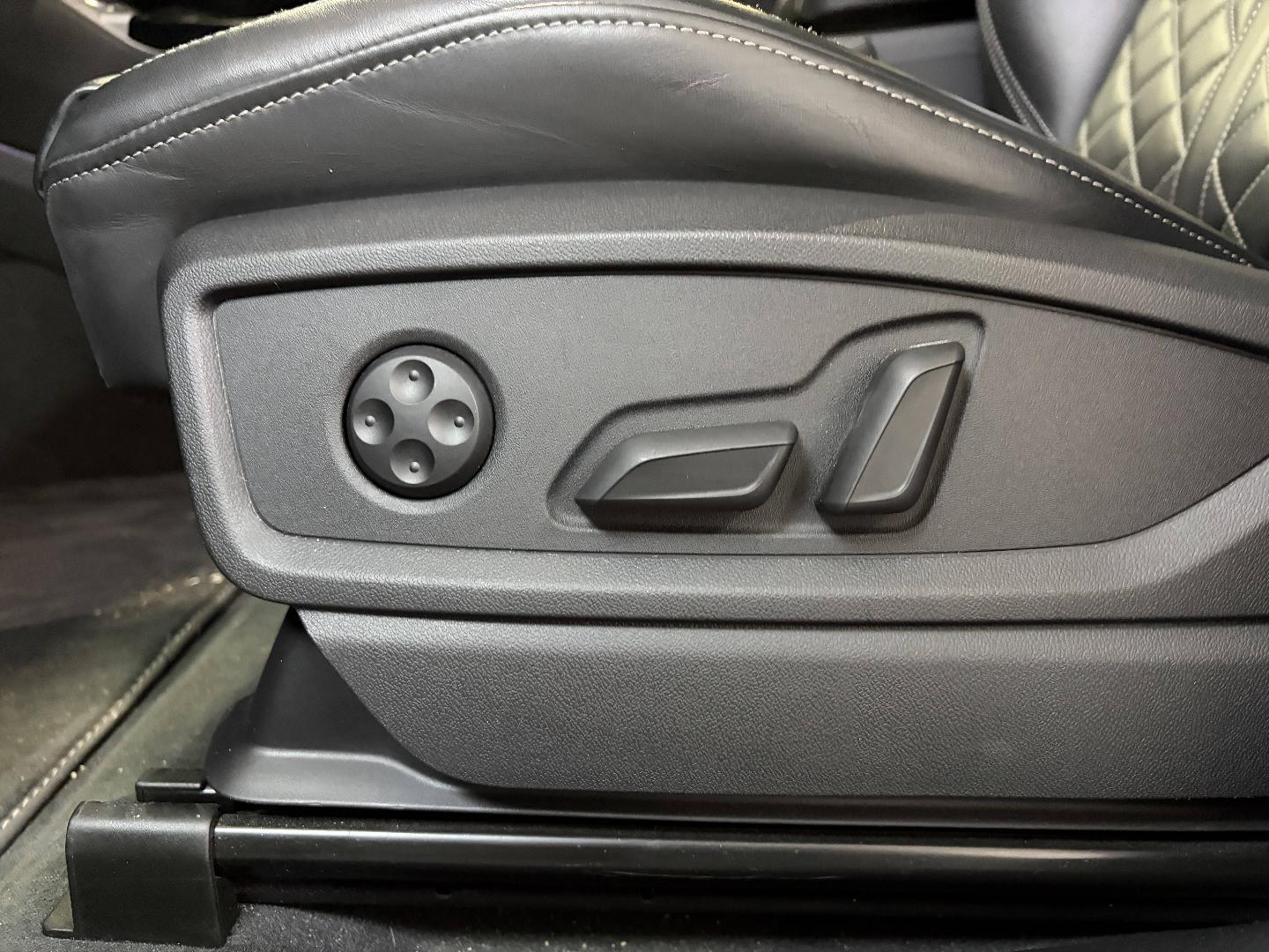 Image about Audi Q5 TFSI e S line 55 TFSI e quattro 270 kW (367 ch) S tronic