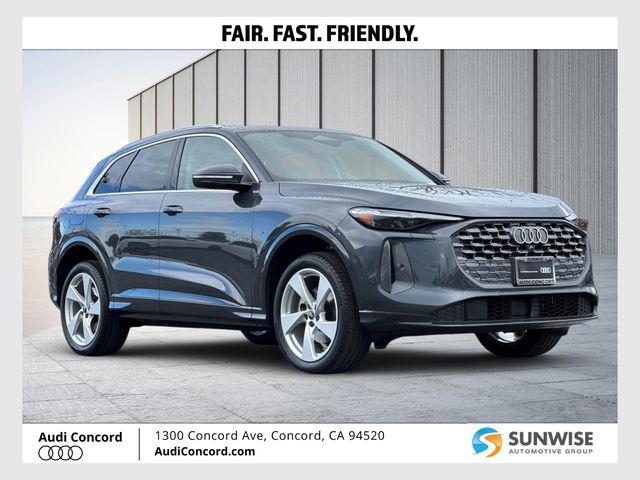 2025 Audi Q5 40 Premium Plus's photo