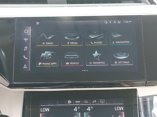 2024 Audi Q8 e-tron Premium Plus - Photo 24