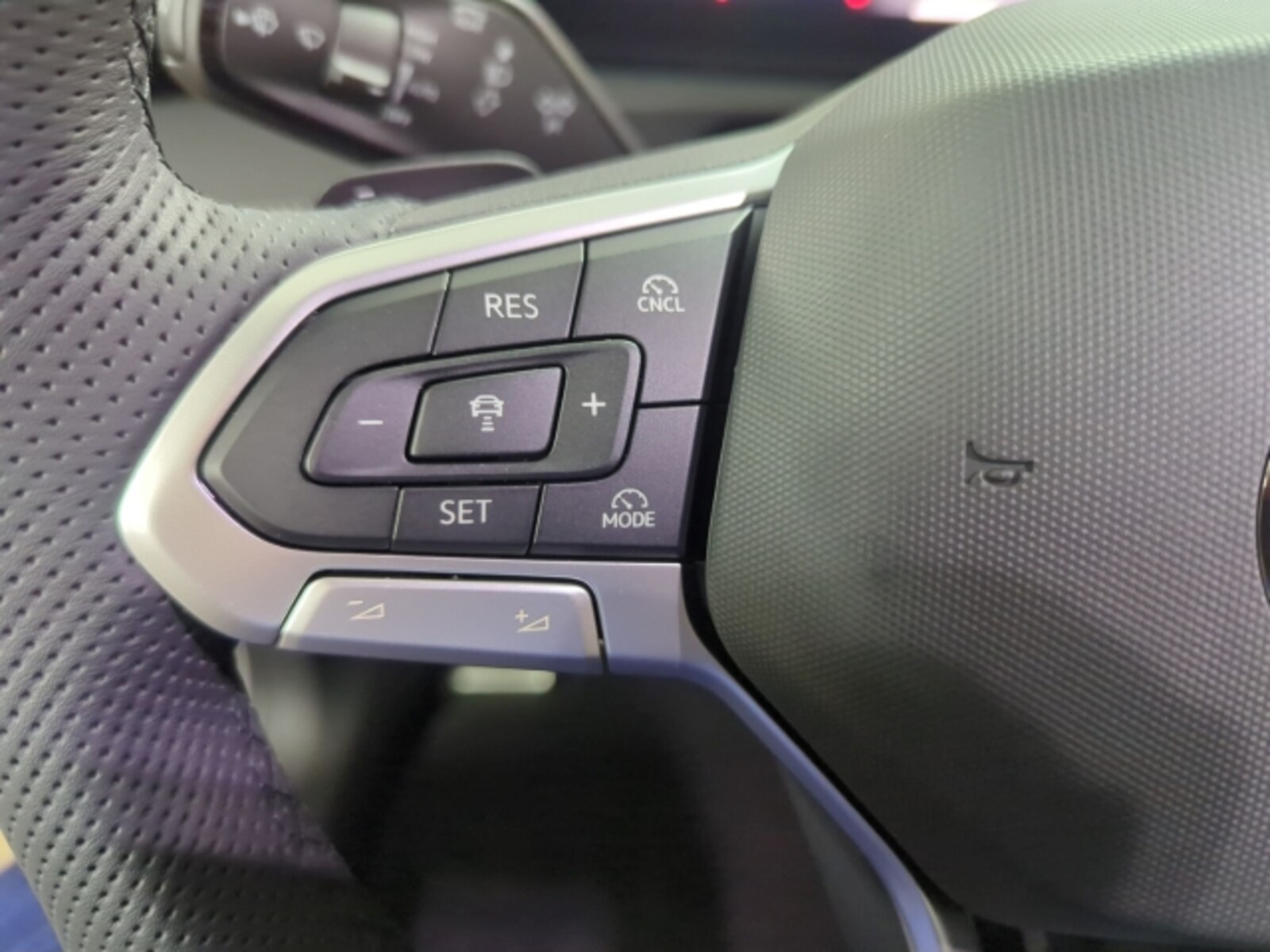 Volkswagen Tiguan – Bild 13