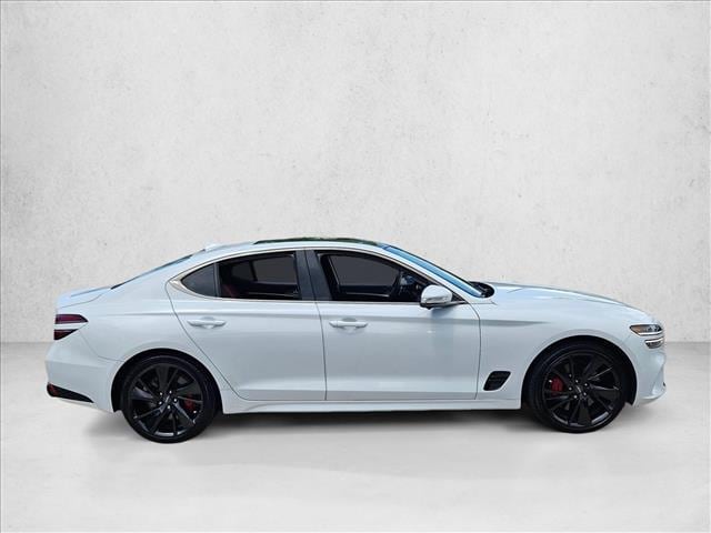 2023 Genesis G70