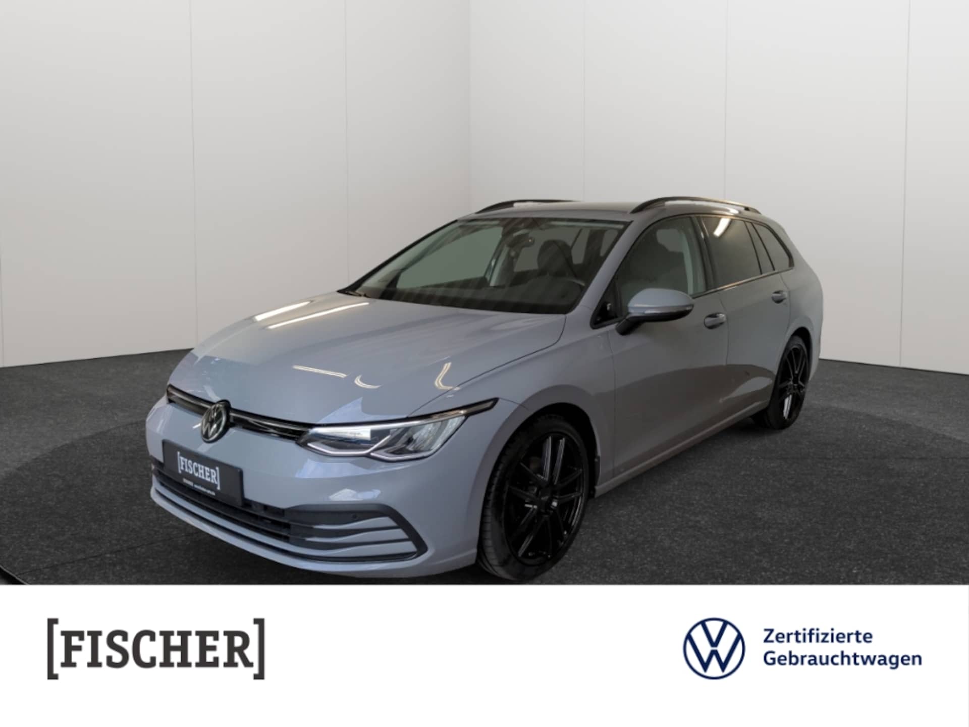 Volkswagen Golf Variant 2023 — VIII 1.5 eTSI DSG Life LED Navi Harman Kardon ACC