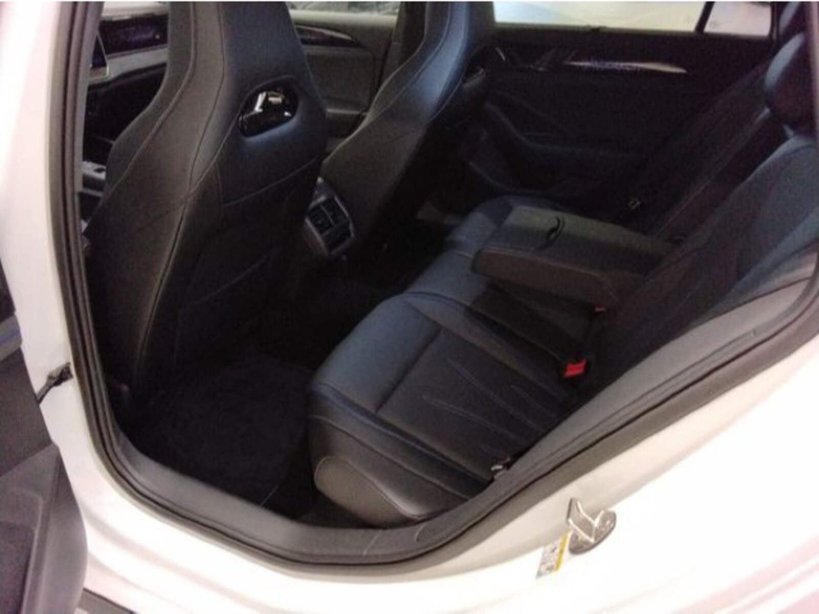 Volkswagen Passat – Bild 9