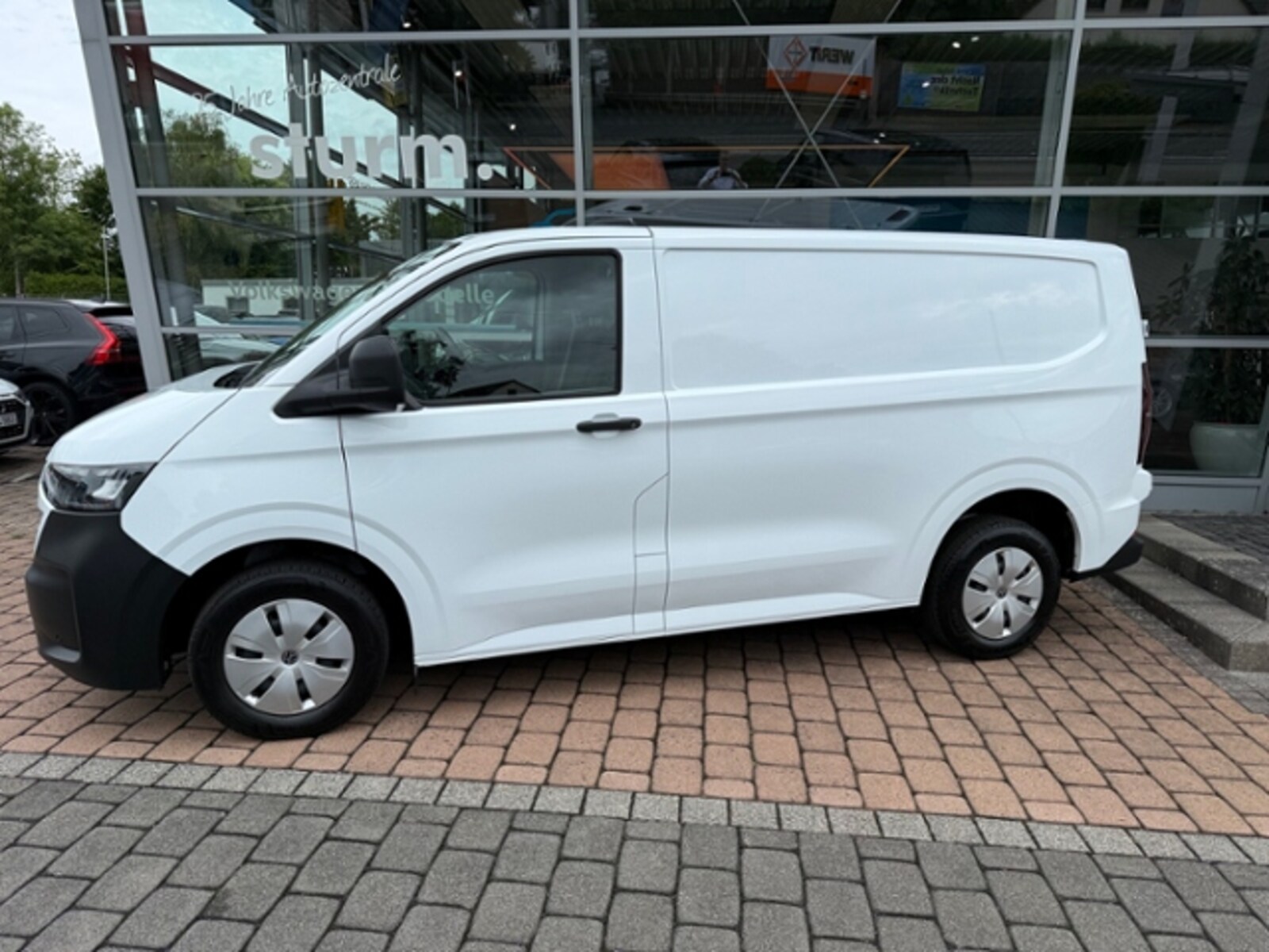 Volkswagen Transporter Kasten kurzer Radstand – Bild 3