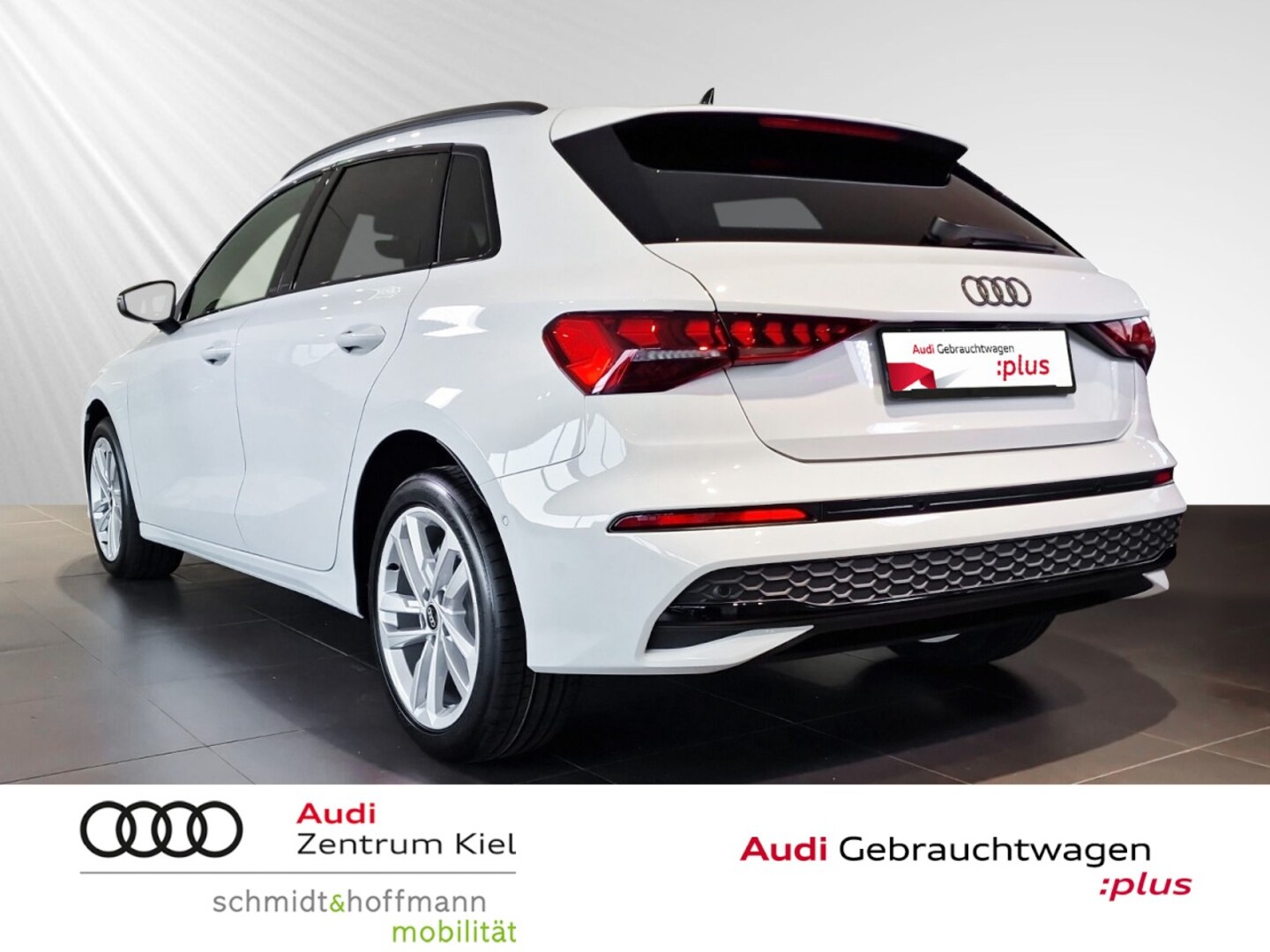 Bild über Audi A3 Sportback TDI Schaltgetriebe - für weitere Informationen kontaktieren Sie den Audi Partner