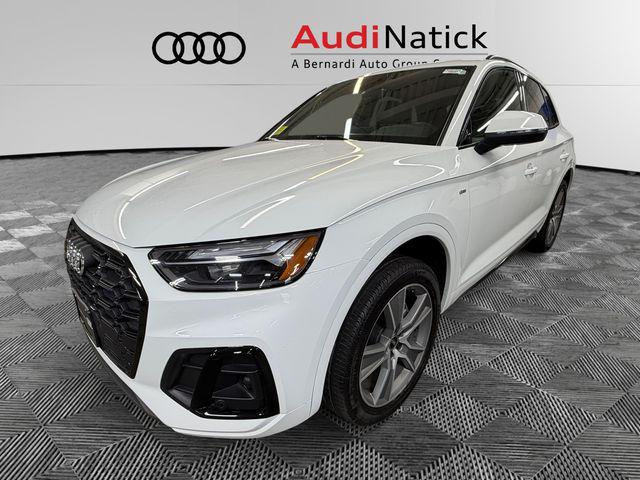 2025 Audi Q5 45 Premium's photo