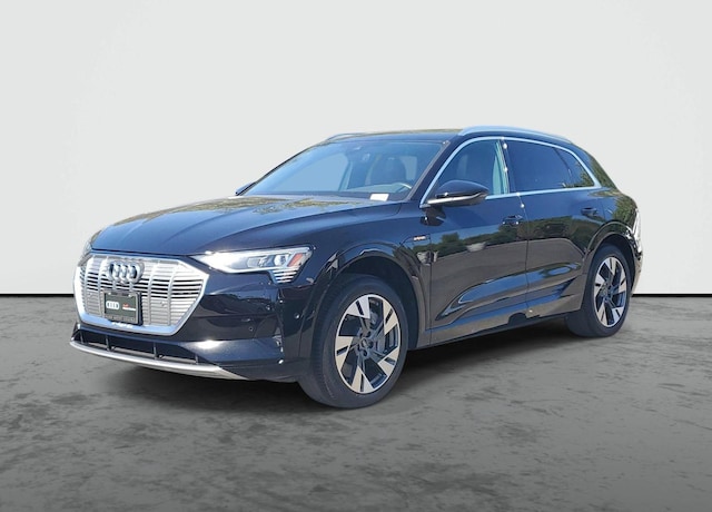 2022 Audi e-tron