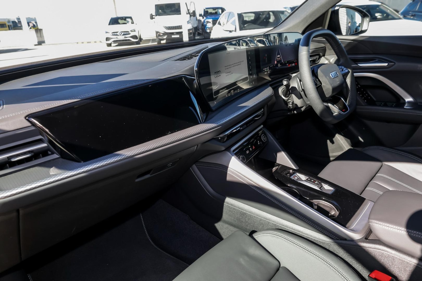 Image about Audi Q5 SUV e-hybrid quattro S tronic