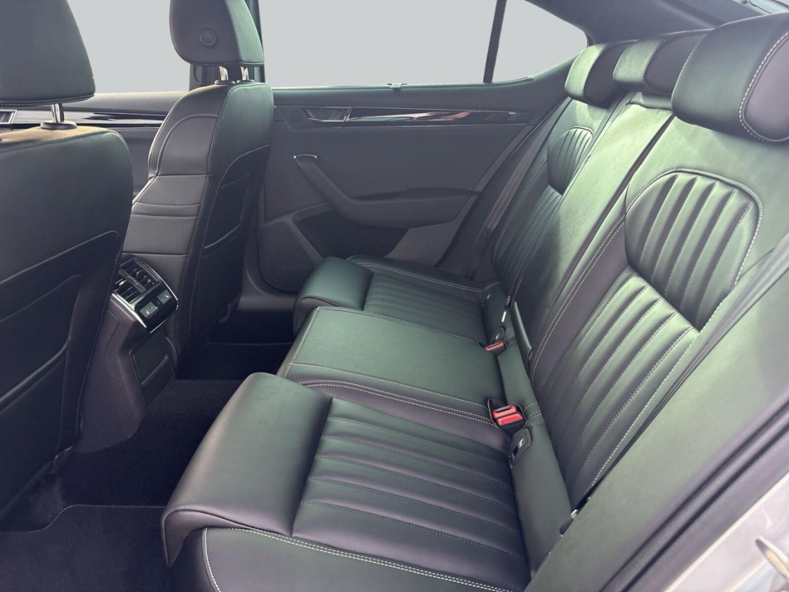 Škoda Superb – Bild 11