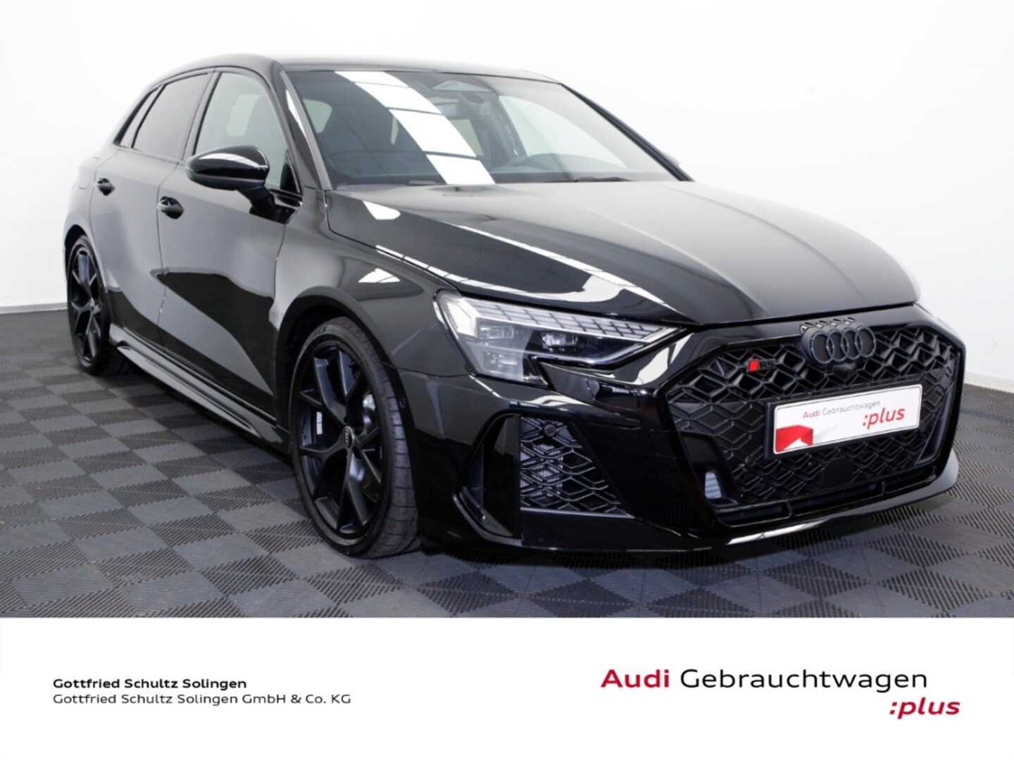 Bild über Audi RS 3 Sportback TFSI quattro 294 kW S tronic - für weitere Informationen kontaktieren Sie den Audi Partner