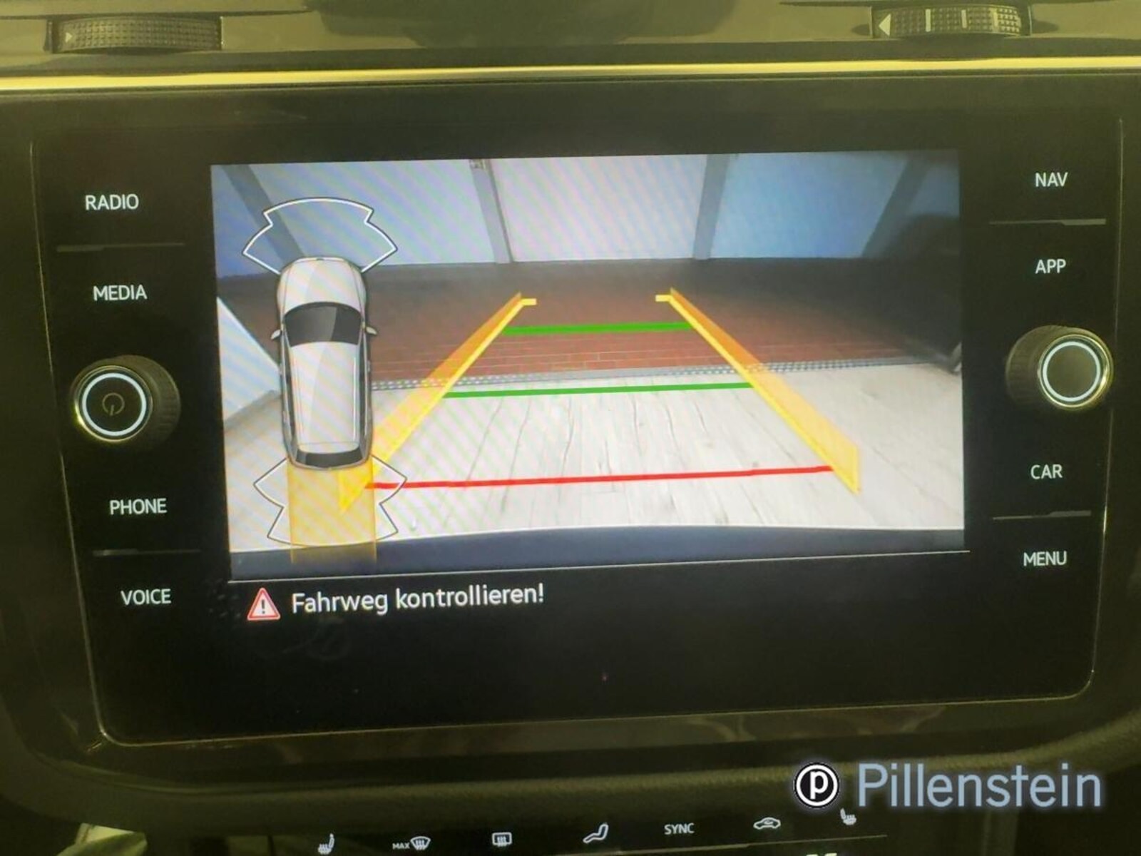 Volkswagen Tiguan – Bild 12