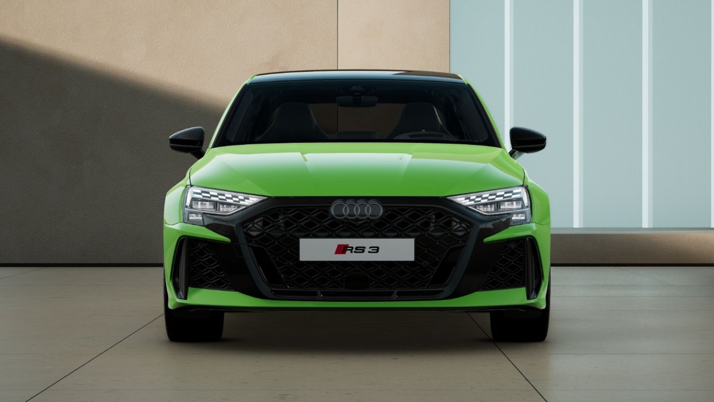 Bild über Audi RS 3 Limousine TFSI quattro S tronic - für weitere Informationen kontaktieren Sie den Audi Partner